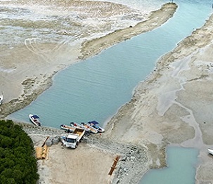 Malolo island reef dredging, Fiji. Credit - www.fijivillage.com