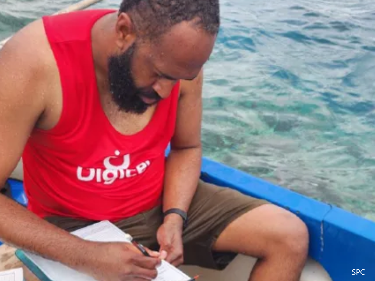 Vanuatu youths, ocean