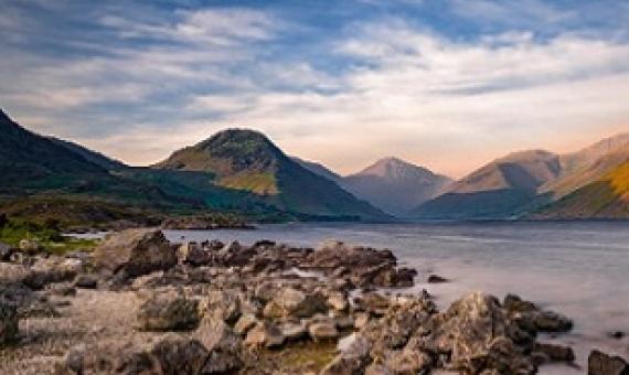 Protect habitat 'stepping stones' to help species cope with climate change. Credit: Joe Hayhurst/CC BY 2.0
