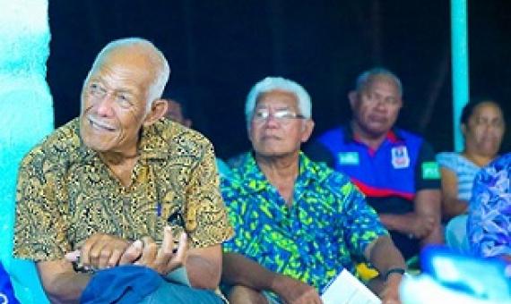 Papa Terii Kaisara Pa ki Tonga Ariki at the seabed minerals consultation in Pukapuka. Credit - https://www.cookislandsnews.com/