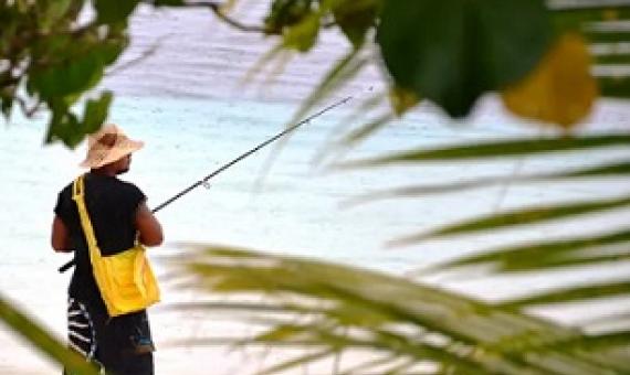 In Samoa, villages can set up and enforce marine protected areas. Simon_sees/Flicker, CC BY-SA