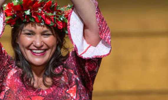 Jacqui Evans recievs the 2019 Goldman Environmental Prize Photo: Goldman Environmental Prize