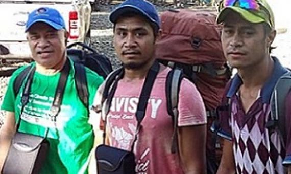 Some of the members of the field survey in the rainforest of Uafato which included village residents and SCS and MNRE staff. 