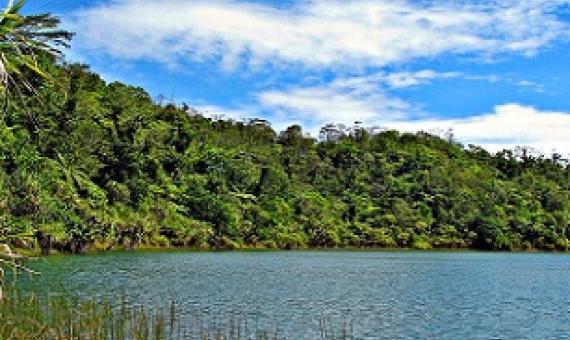 Lake Lanoto'o, Samoa. Credit - V. Jungblut