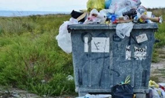 Plastic use in pandemic contributing to global waste problem, says expert. Credit: CC0 Public Domain