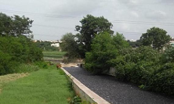 Part of a sewage treatment plant (Hyderabad, India), which relies on biological processes as a key part of the sanitation process. Credit: Simon Wilcock